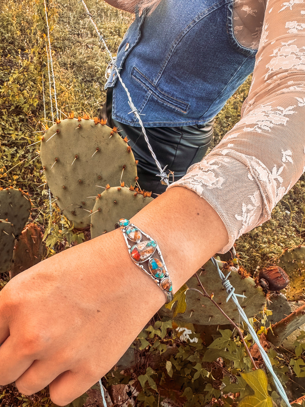 Genuine Turquoise Spiny Oyster Single Band Bracelet