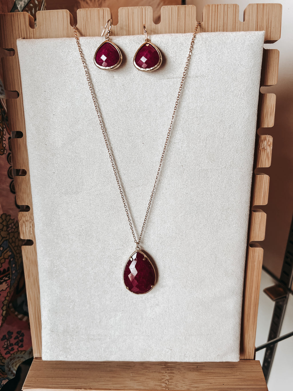Maroon Drop Necklace