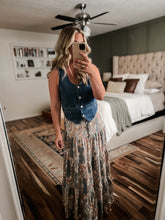 Load image into Gallery viewer, &quot;Mandy&quot; Maxi Skirt
